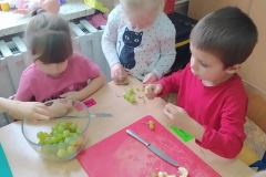 Światowy Dzień Jabłka w Grupie Biedronek